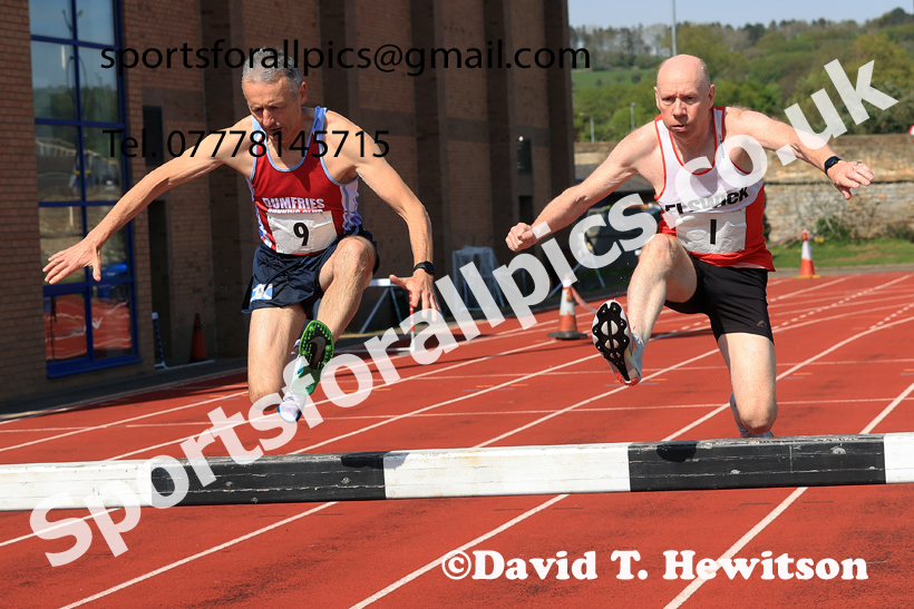 Steeplechase, 2026 Elswick Harriers Event, Wentworth, Hexham. Photo: David T. Hewitson/Sports for All Pics